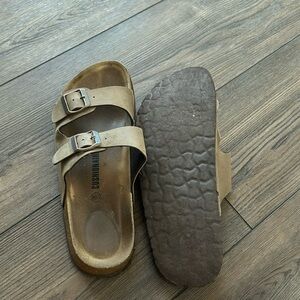 Women’s size 11 sandals somewhat new